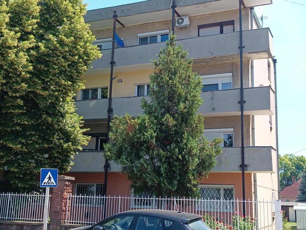 Dávid apartman Lägenhet Siófok Exteriör bild
